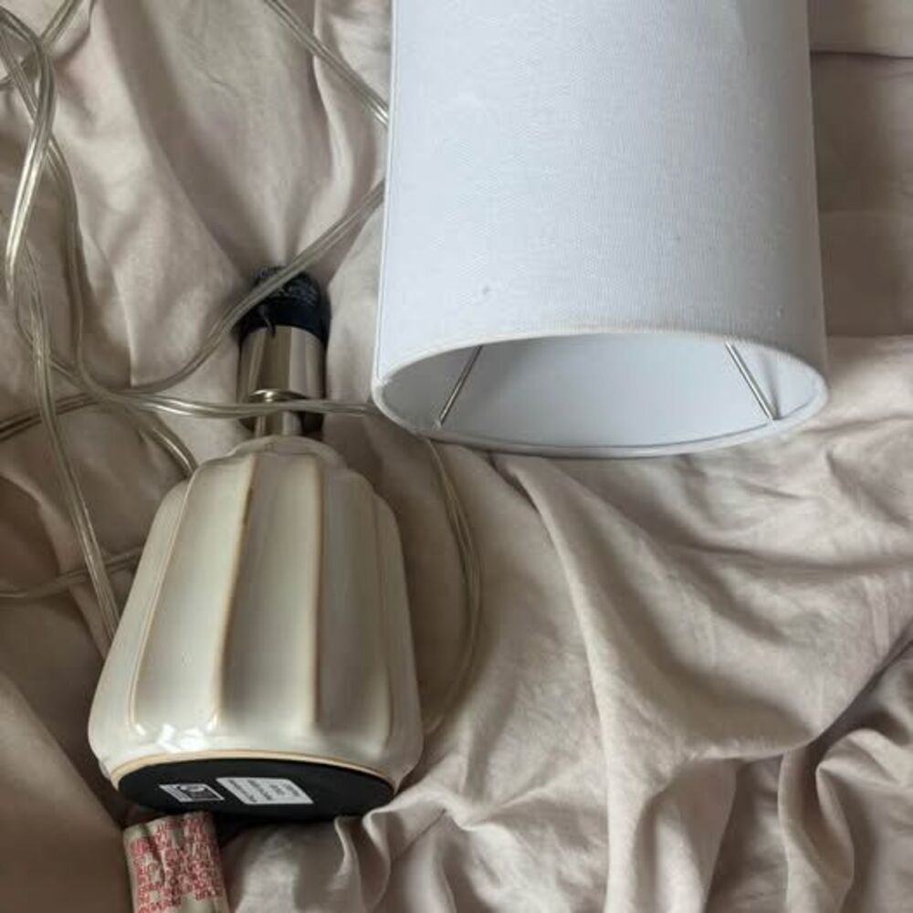 Desk lamp